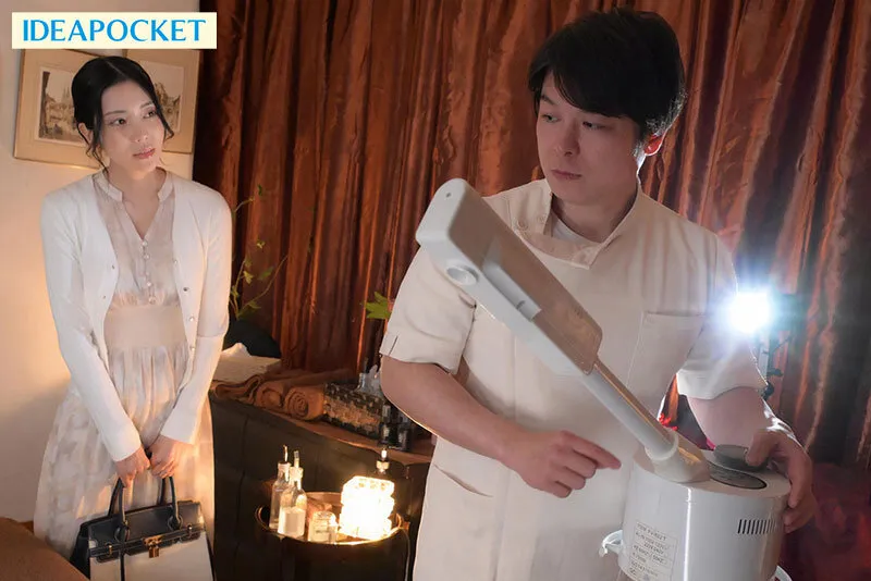 チート級媚薬を盛り込まれキメセクマッサージにイキ狂わされた美人妻 楓カレン 画像3